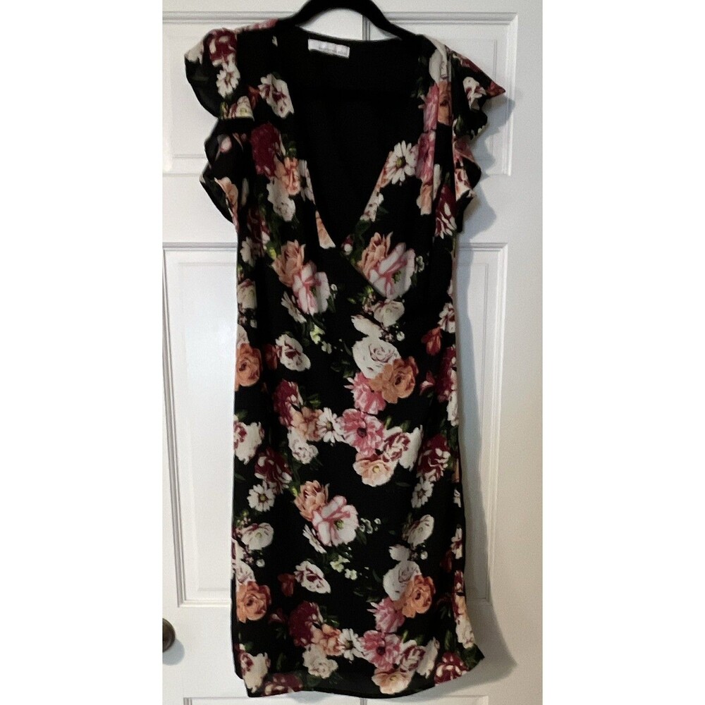 Fourteenth Place Women’s Size M/M Black Floral Wrap V-Neck Midi Dress Lined